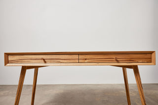Aurelia Desk