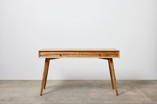 Aurelia Desk