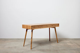 Aurelia Desk