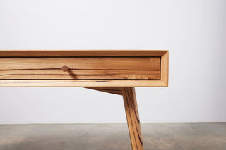 Aurelia Desk